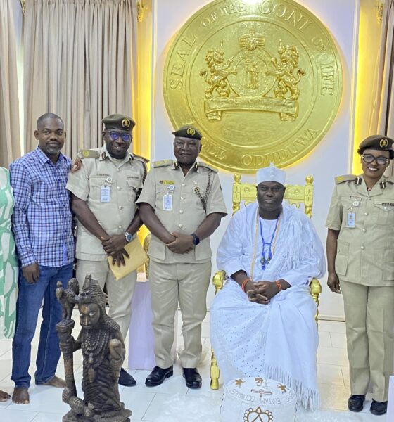 Ooni Hosts Immigration Boss, Promises Stronger Security Collaboration in Osun
